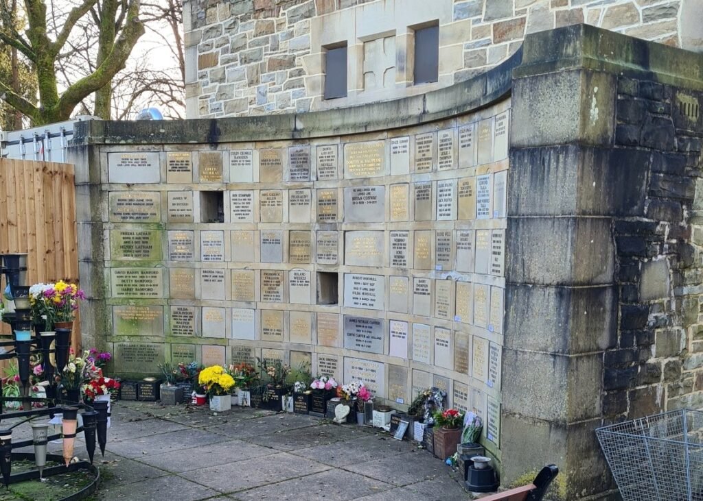 rochdale niche wall before